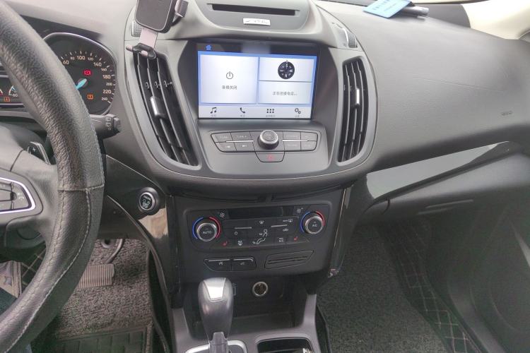 Used Ford Kuga 2017 EcoBoost 180 Two-Wheel-Drive Luxury Wing Edition Audio And AC Panel