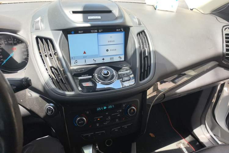 Used Ford Kuga 2017 EcoBoost 245 Four-Wheel-Drive Sport Model Audio And AC Panel