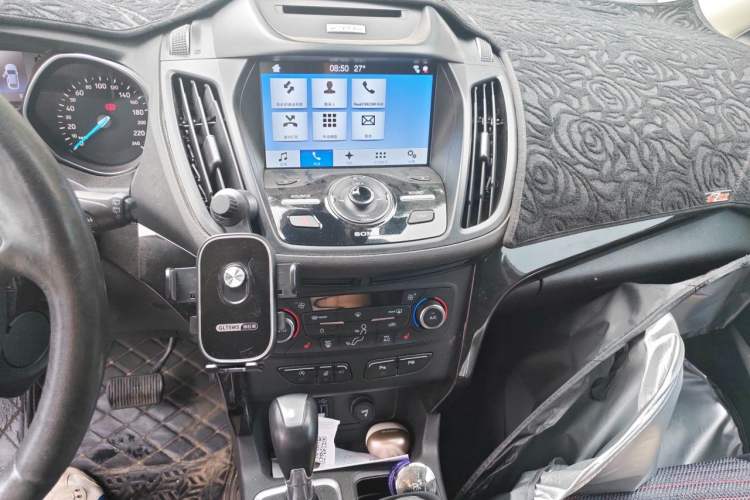 Used Ford Kuga 2017 EcoBoost 180 Four-Wheel Drive Titanium Edition Audio And AC Panel