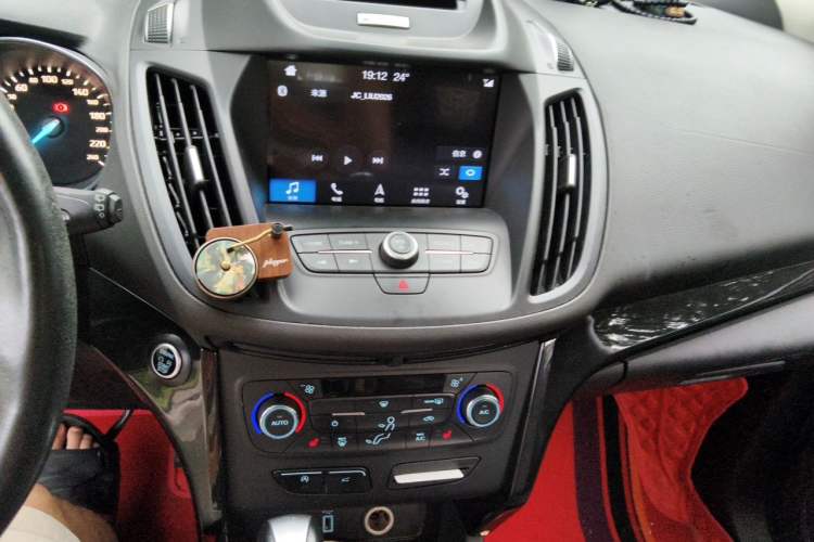 Used Ford Kuga 2017 EcoBoost 245 4x4 Prestige Edition Audio And AC Panel