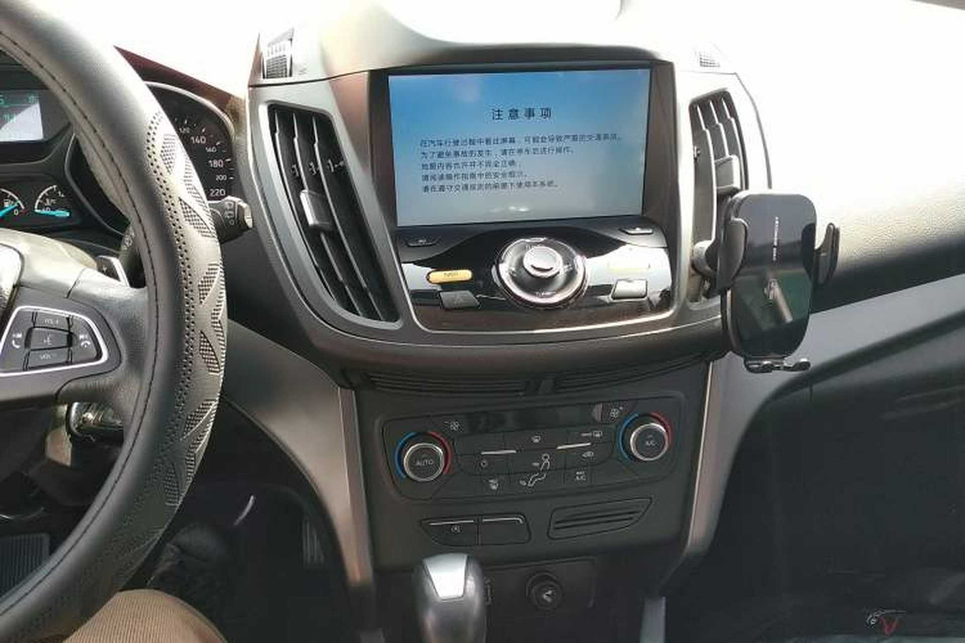 Used Ford Kuga 2017 EcoBoost 180 Two-Wheel-Drive Tiger Leap Model Audio And AC Panel