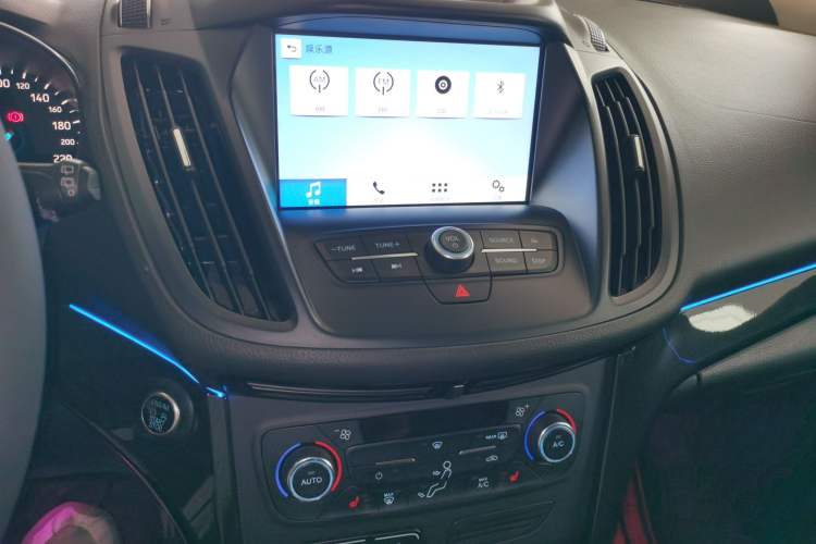 Used Ford Kuga 2017 EcoBoost 180 Four-Wheel Drive Luxury Wing Model Audio And AC Panel
