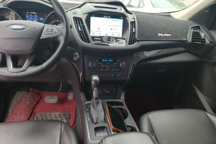 Used Ford Kuga 2017 EcoBoost 180 Four-Wheel Drive Titanium Edition Audio And AC Panel