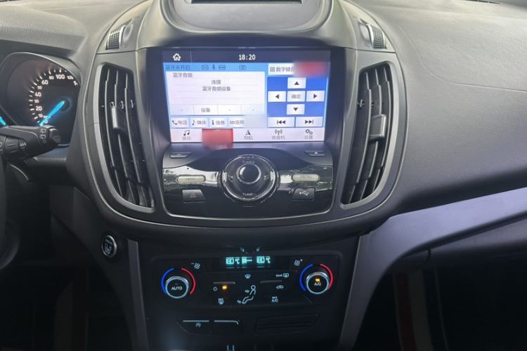 Used Ford Kuga 2017 EcoBoost 245 Four-Wheel Drive Platinum Edition Audio And AC Panel