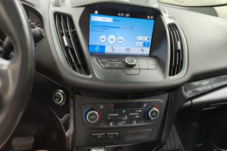 Used Ford Kuga 2017 EcoBoost 180 Two-Wheel-Drive Luxury Wing Edition Audio And AC Panel