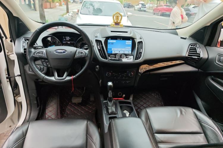 Used Ford Kuga 2017 EcoBoost 245 Four-Wheel Drive Titanium Edition Center Console