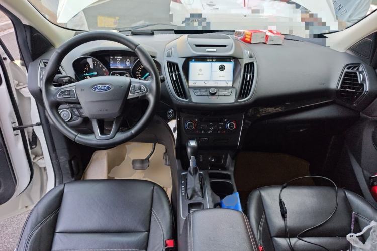 Used Ford Kuga 2017 EcoBoost 180 Two-Wheel-Drive Luxury Wing Edition Center Console