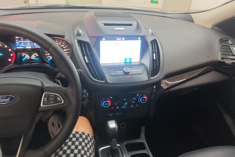Used Ford Kuga 2017 EcoBoost 245 4x4 Prestige Edition Center Console