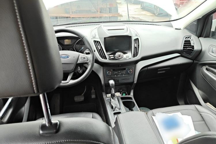 Used Ford Kuga 2017 EcoBoost 180 Two-Wheel-Drive Tiger Leap Model Center Console