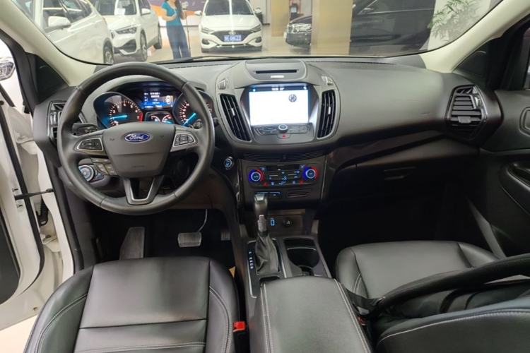 Used Ford Kuga 2017 EcoBoost 180 Two-Wheel-Drive Luxury Wing Edition Center Console