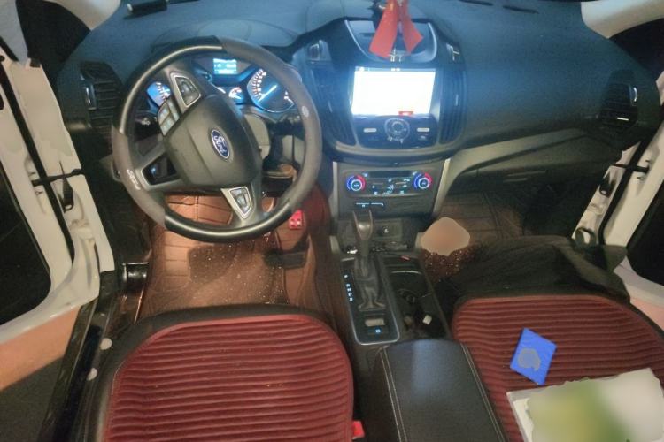 Used Ford Kuga 2017 EcoBoost 180 Two-Wheel-Drive Tiger Leap Model Center Console
