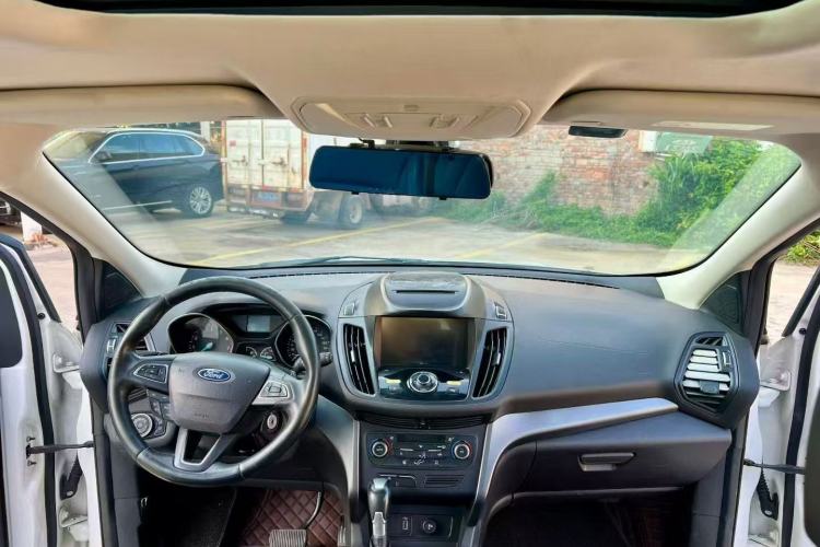 Used Ford Kuga 2017 EcoBoost 180 Two-Wheel-Drive Tiger Leap Model Center Console
