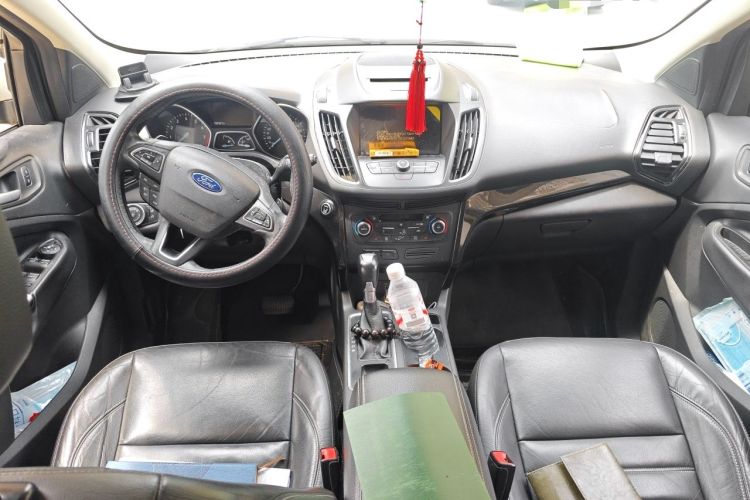 Used Ford Kuga 2017 EcoBoost 180 Two-Wheel-Drive Luxury Wing Edition Center Console