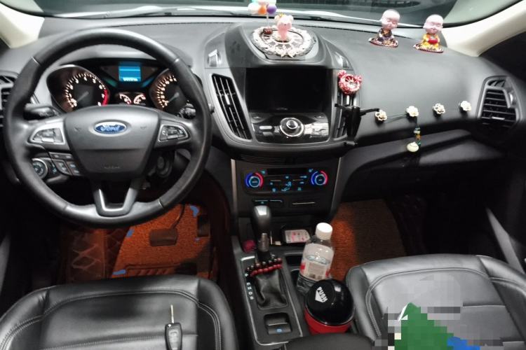 Used Ford Kuga 2017 EcoBoost 180 Two-Wheel-Drive Tiger Leap Model Center Console