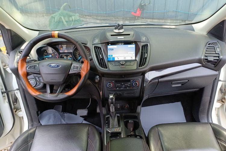 Used Ford Kuga 2017 EcoBoost 180 Four-Wheel Drive Luxury Wing Model Center Console