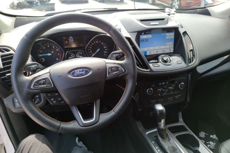 Used Ford Kuga 2017 EcoBoost 245 Four-Wheel-Drive Sport Model Center Console