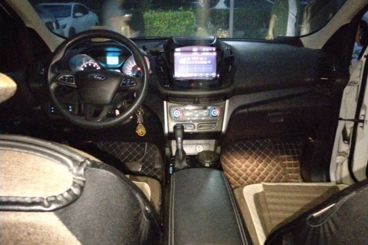 Used Ford Kuga 2017 EcoBoost 180 Two-Wheel-Drive Elite Trim Center Console