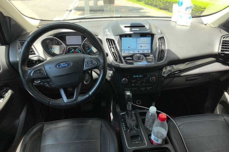 Used Ford Kuga 2017 EcoBoost 245 Four-Wheel-Drive Sport Model Center Console