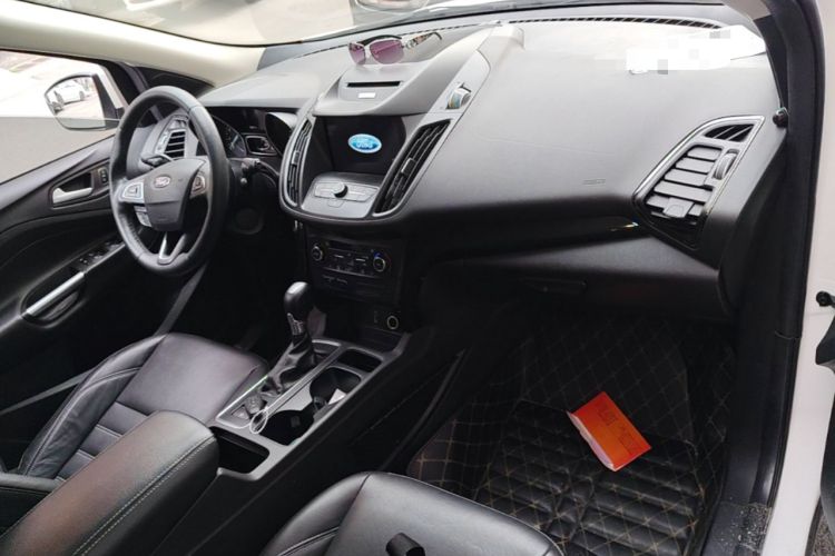 Used Ford Kuga 2017 EcoBoost 245 4x4 Prestige Edition Center Console