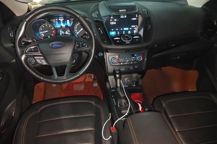 Used Ford Kuga 2017 EcoBoost 245 Four-Wheel-Drive Sport Model Center Console