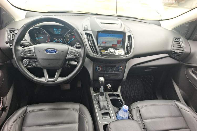 Used Ford Kuga 2017 EcoBoost 180 Two-Wheel-Drive Tiger Leap Model Center Console