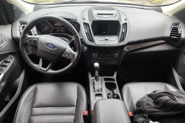 Used Ford Kuga 2017 EcoBoost 180 Two-Wheel-Drive Luxury Wing Edition Center Console