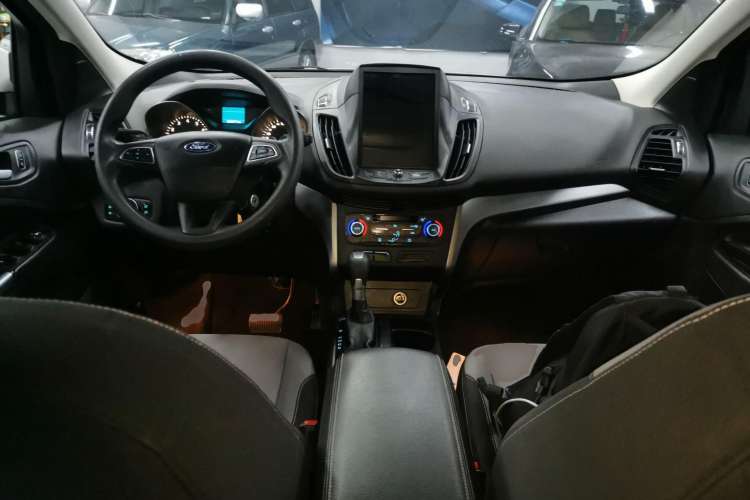 Used Ford Kuga 2017 EcoBoost 180 Two-Wheel-Drive Elite Trim Center Console