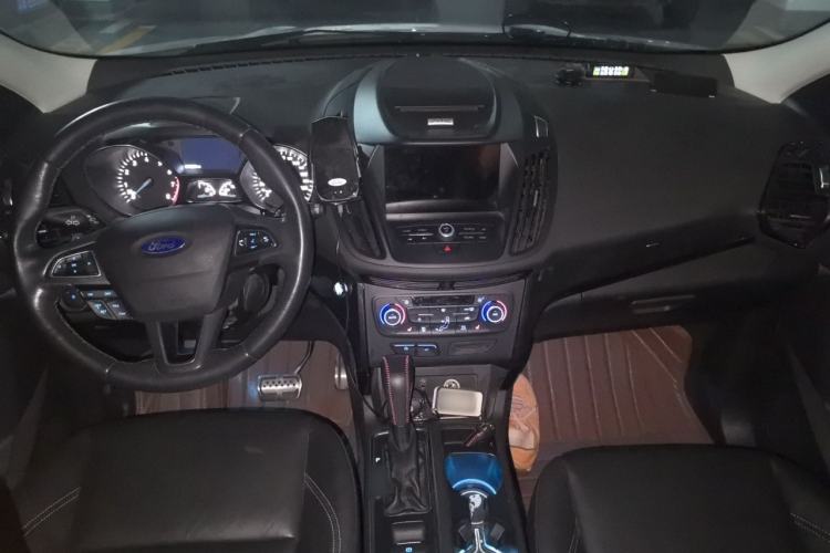 Used Ford Kuga 2017 EcoBoost 245 4x4 Prestige Edition Center Console