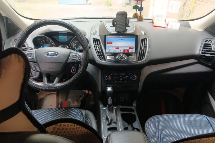 Used Ford Kuga 2017 EcoBoost 180 Two-Wheel-Drive Tiger Leap Model Center Console