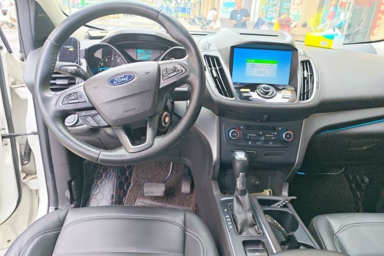 Used Ford Kuga 2017 EcoBoost 180 Two-Wheel-Drive Tiger Leap Model Center Console