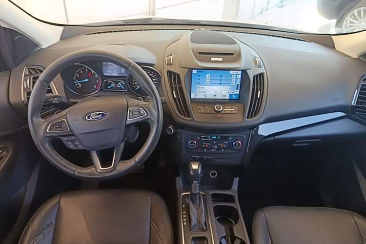 Used Ford Kuga 2017 EcoBoost 245 4x4 Prestige Edition Center Console