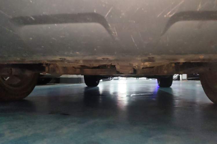 Used Ford Kuga 2017 EcoBoost 180 Two-Wheel-Drive Tiger Leap Model Chassis Front