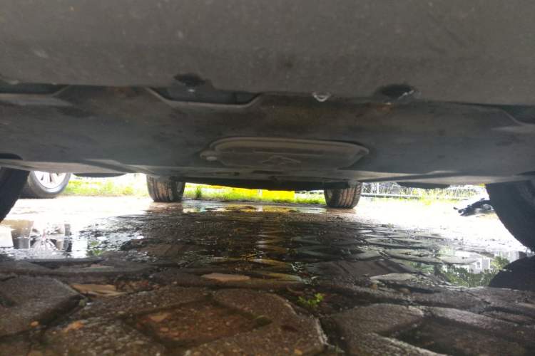 Used Ford Kuga 2017 EcoBoost 180 Two-Wheel-Drive Elite Trim Chassis Front