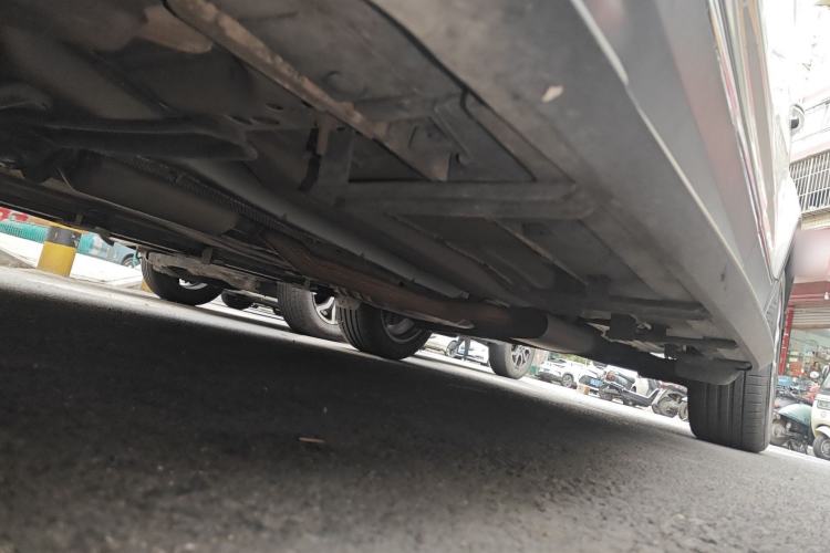 Used Ford Kuga 2017 EcoBoost 180 Two-Wheel-Drive Luxury Wing Edition Chassis Front Left