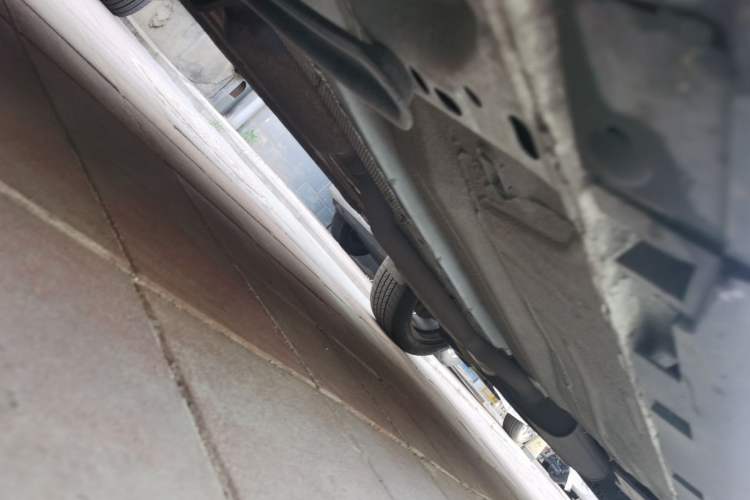 Used Ford Kuga 2017 EcoBoost 180 Two-Wheel-Drive Luxury Wing Edition Chassis Front Left