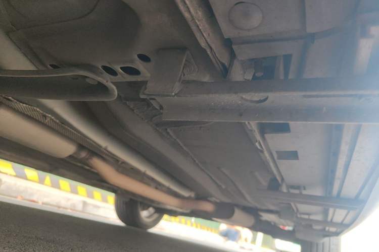 Used Ford Kuga 2017 EcoBoost 180 Two-Wheel-Drive Luxury Wing Edition Chassis Front Left