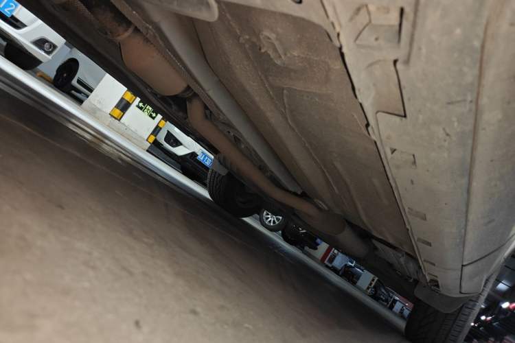 Used Ford Kuga 2017 EcoBoost 245 4x4 Prestige Edition Chassis Front Left
