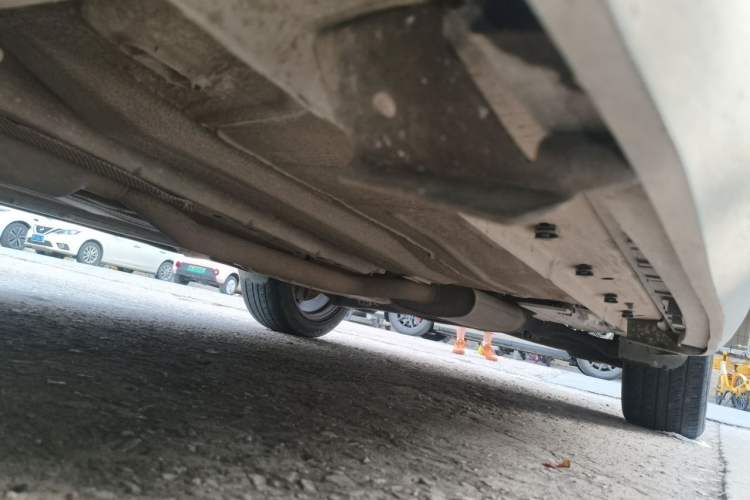 Used Ford Kuga 2017 EcoBoost 180 Two-Wheel-Drive Luxury Wing Edition Chassis Front Left