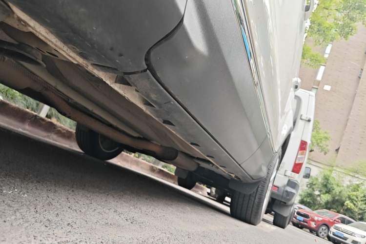 Used Ford Kuga 2017 EcoBoost 180 Two-Wheel-Drive Luxury Wing Edition Chassis Front Left