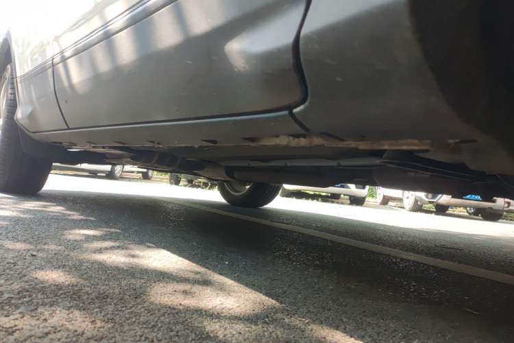 Used Ford Kuga 2017 EcoBoost 180 Two-Wheel-Drive Tiger Leap Model Chassis Front Right