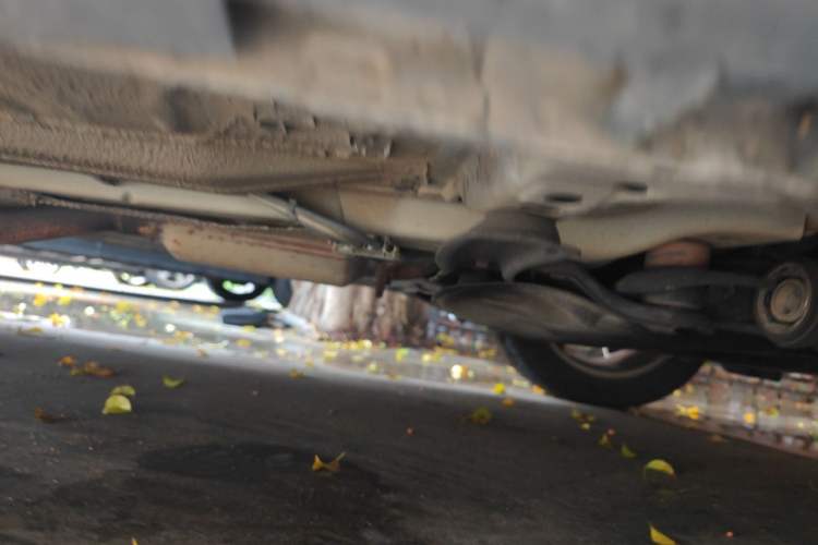 Used Ford Kuga 2017 EcoBoost 180 Two-Wheel-Drive Tiger Leap Model Chassis Front Right