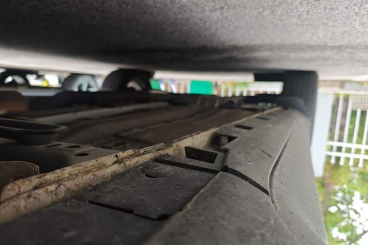 Used Ford Kuga 2017 EcoBoost 245 Four-Wheel Drive Titanium Edition Chassis Front Right