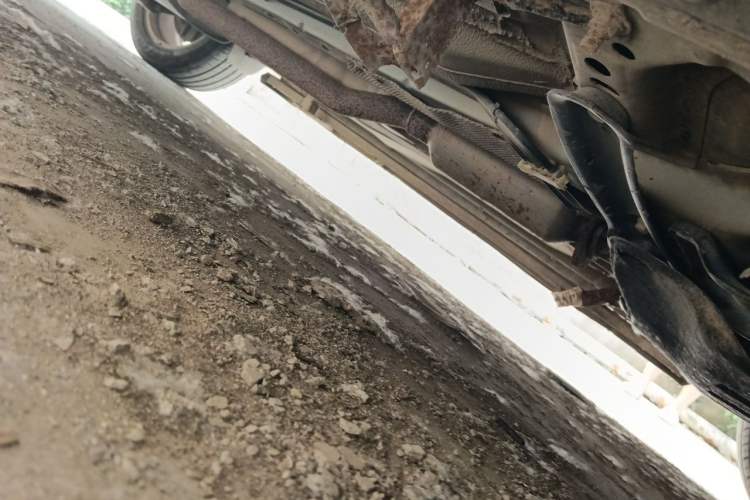 Used Ford Kuga 2017 EcoBoost 180 Two-Wheel-Drive Tiger Leap Model Chassis Front Right