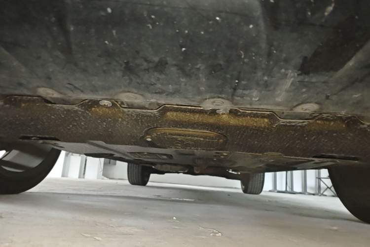 Used Ford Kuga 2017 EcoBoost 245 Four-Wheel-Drive Sport Model Chassis Front