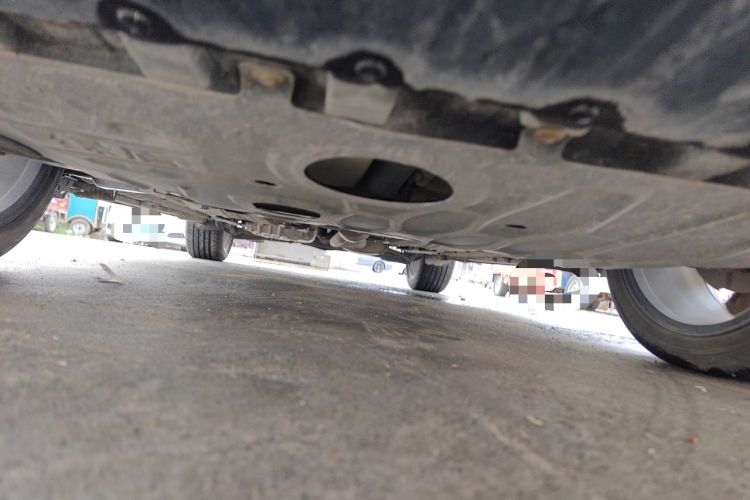 Used Ford Kuga 2017 EcoBoost 245 Four-Wheel-Drive Sport Model Chassis Front