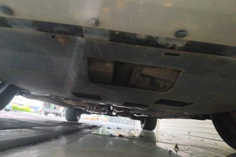 Used Ford Kuga 2017 EcoBoost 245 Four-Wheel Drive Titanium Edition Chassis Front