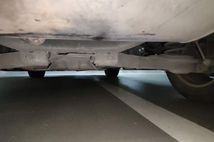 Used Ford Kuga 2017 EcoBoost 180 Two-Wheel-Drive Tiger Leap Model Chassis Rear