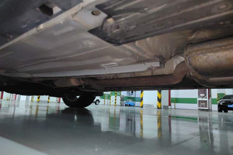 Used Ford Kuga 2017 EcoBoost 180 Two-Wheel-Drive Tiger Leap Model Chassis Rear Left