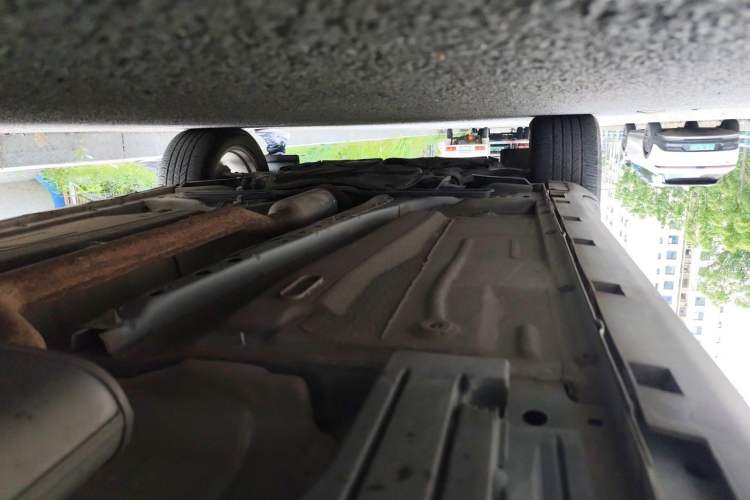 Used Ford Kuga 2017 EcoBoost 180 Two-Wheel-Drive Tiger Leap Model Chassis Rear Left