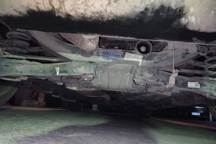 Used Ford Kuga 2017 EcoBoost 245 Four-Wheel-Drive Sport Model Chassis Rear